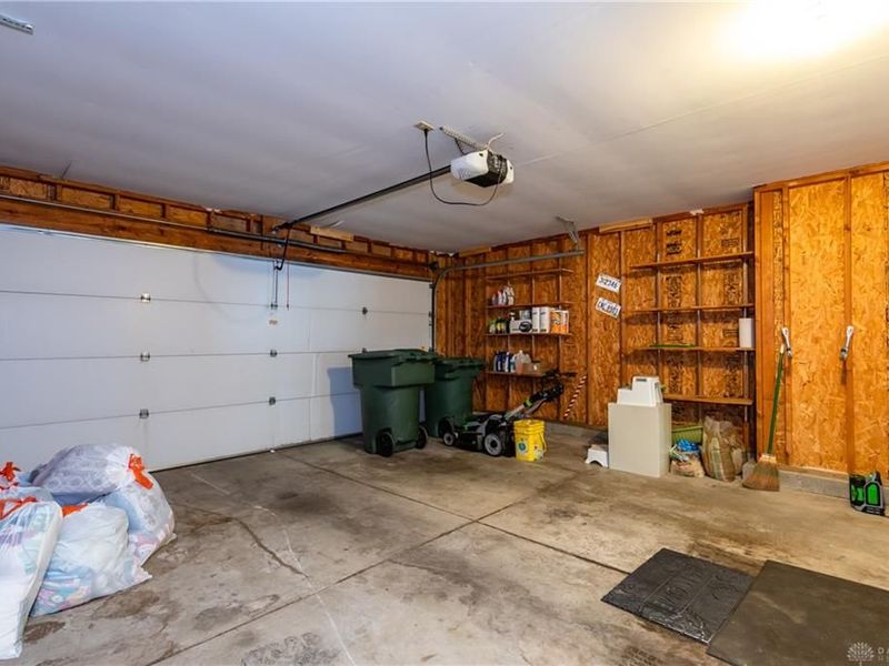 6746 Grovebelle Drive, Huber Heights, OH 45424 Photo 27