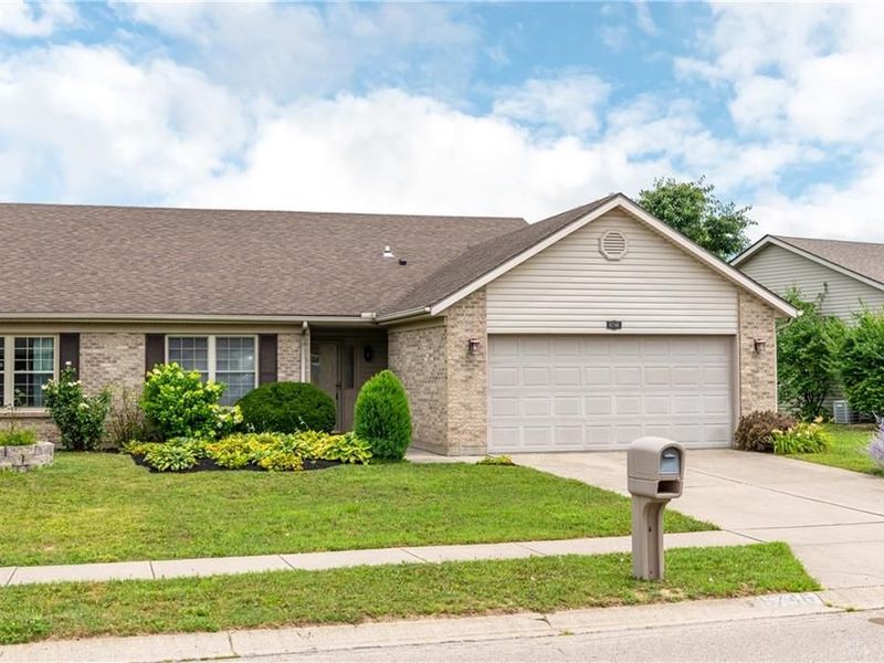 6746 Grovebelle Drive, Huber Heights, OH 45424 Photo 38