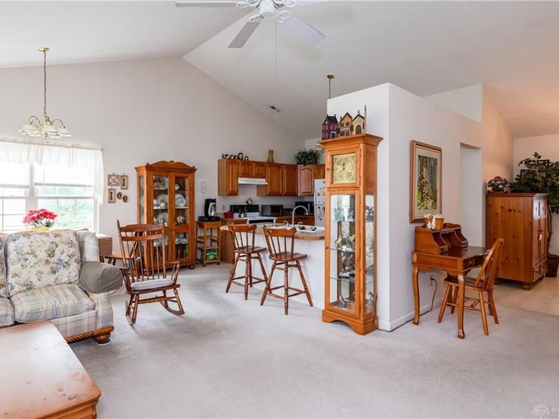 6746 Grovebelle Drive, Huber Heights, OH 45424 Photo 6