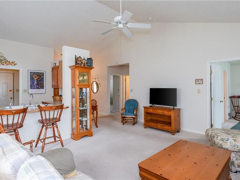 6746 Grovebelle Drive, Huber Heights, OH 45424 Photo 8