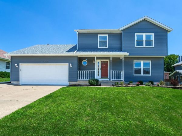 4311 Regency Place , Davenport, IA 52806