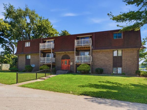 1299 48th Avenue , Unit 4, East Moline, IL 61244