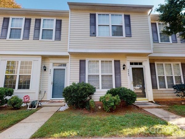 5545 Seths Drive , Charlotte, NC 28269