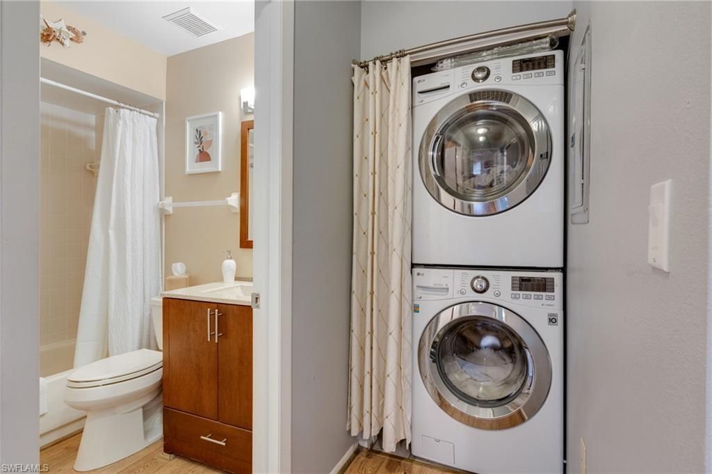 8160 Summerlin Village Cir , Unit 507, Fort Myers, FL 33919 Photo