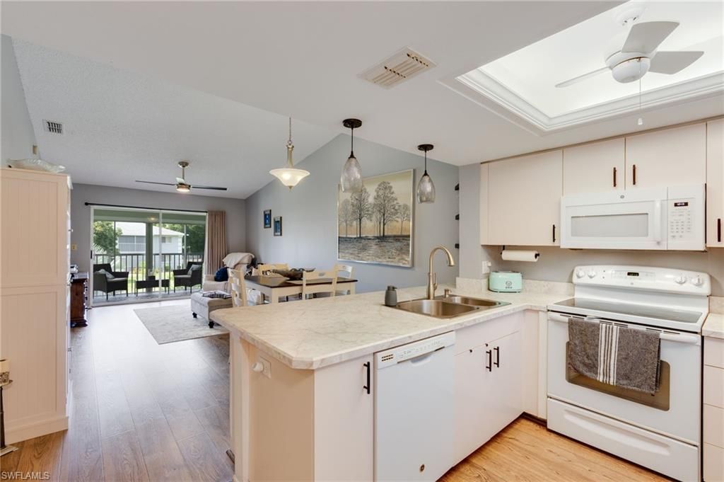 8160 Summerlin Village Cir , Unit 507, Fort Myers, FL 33919 Photo