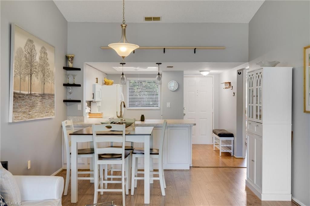 8160 Summerlin Village Cir , Unit 507, Fort Myers, FL 33919 Photo