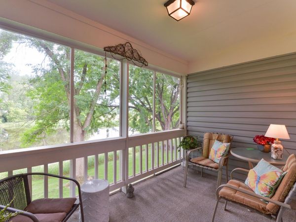1262 Pond View Lane, White Bear Lake, MN 55110