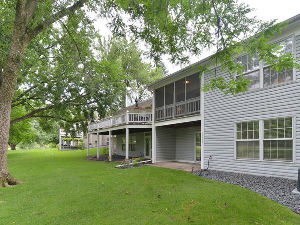 1262 Pond View Lane, White Bear Lake, MN 55110