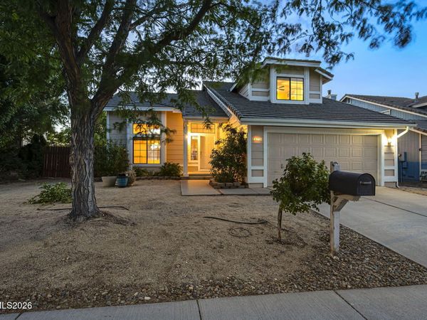 5275 Santa Rosa Avenue, Sparks, NV 89436