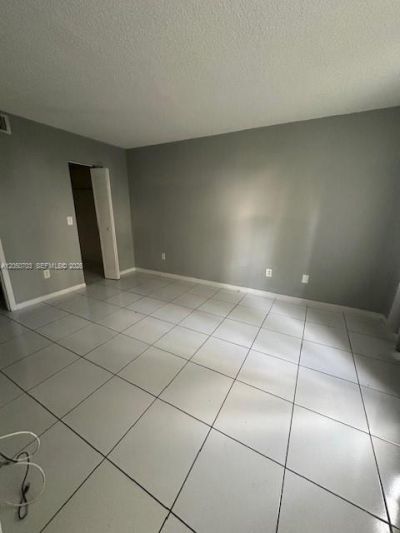 20800 NE 8th Ct , Unit 105-17, Miami, FL 33179 Photo