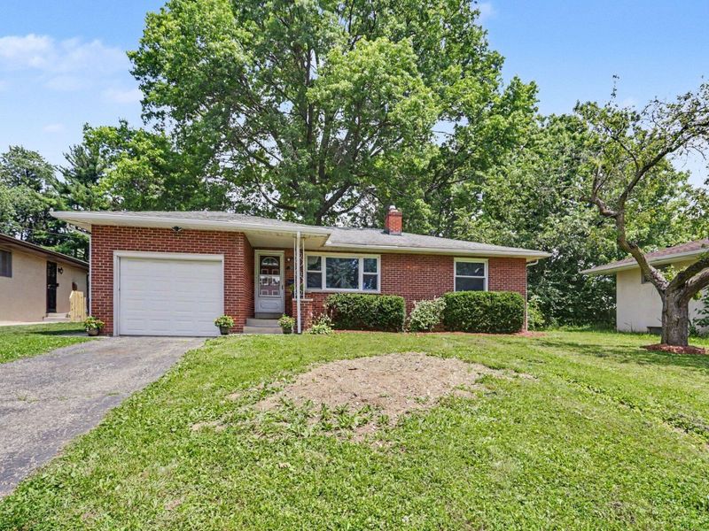 3824 Shamrock Drive , Columbus, OH 43227 Photo 1