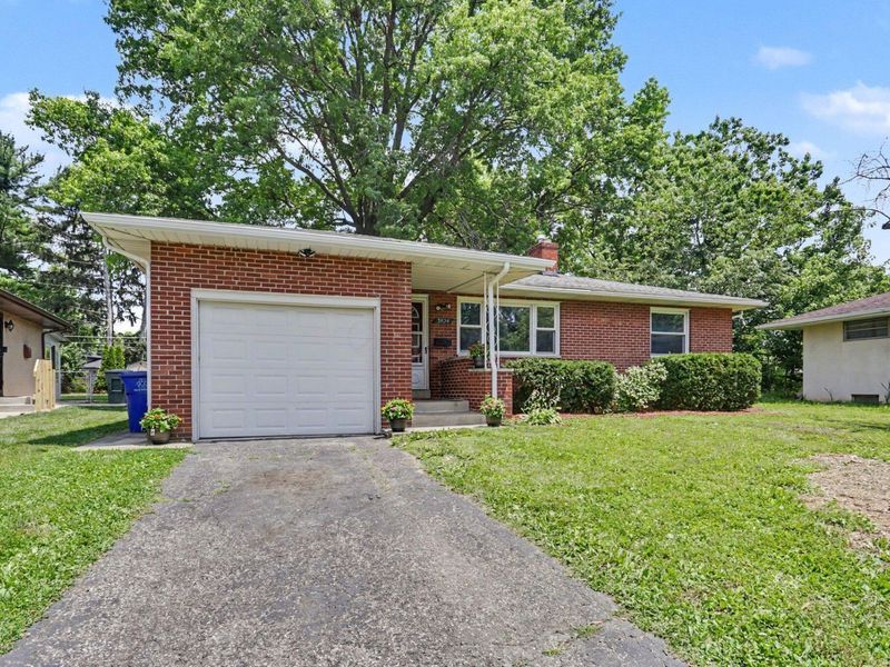 3824 Shamrock Drive , Columbus, OH 43227 Photo 2