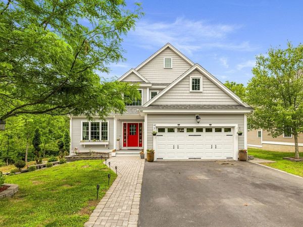 42 Stocklan Circle, Dover, NH 03820