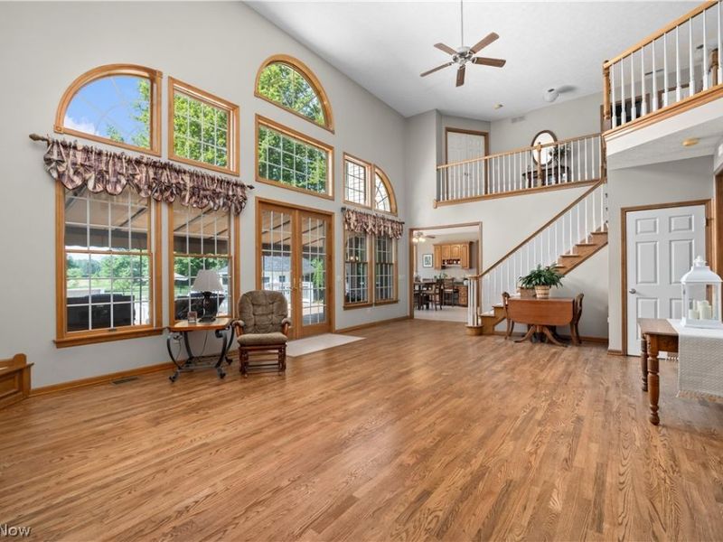 38799 Arbor Court, Grafton, OH 44044 Photo 4