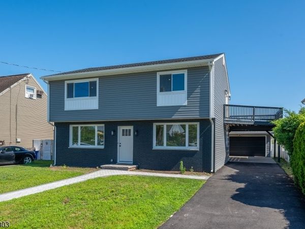 214 Alberta Dr, Saddle Brook, NJ 07663
