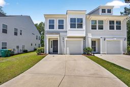 453 Pepperbush Lane  photo 4