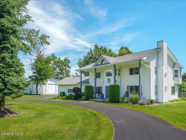 7520 N Mount Carrol ST, Dalton Gardens, ID 83815