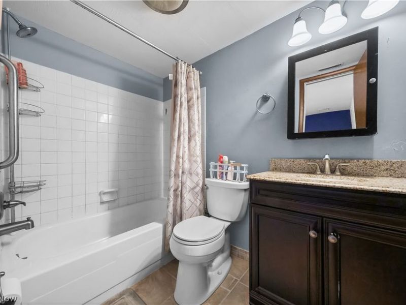6330 Greenwood, Unit 103, Sagamore Hills, OH 44067 Photo 24