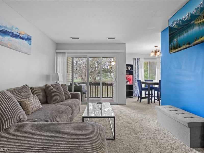 6330 Greenwood, Unit 103, Sagamore Hills, OH 44067 Photo 5