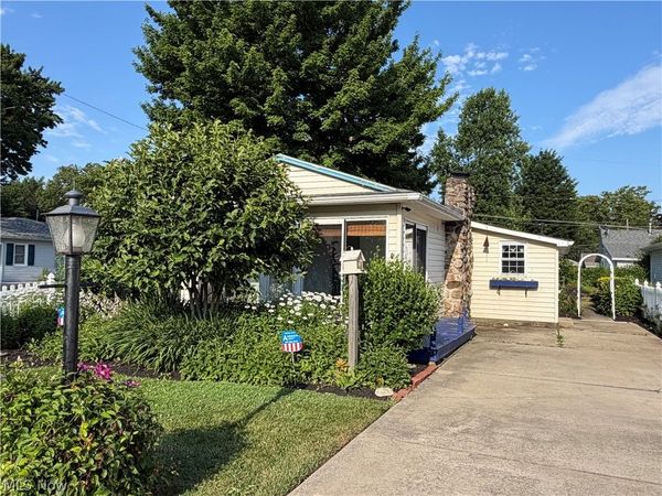 2033 Highland Avenue , Ashtabula, OH 44004