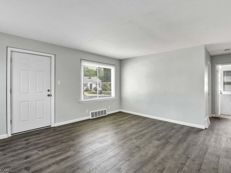 5136 Bridgewater Road, Lyndhurst, OH 44124 Photo 12