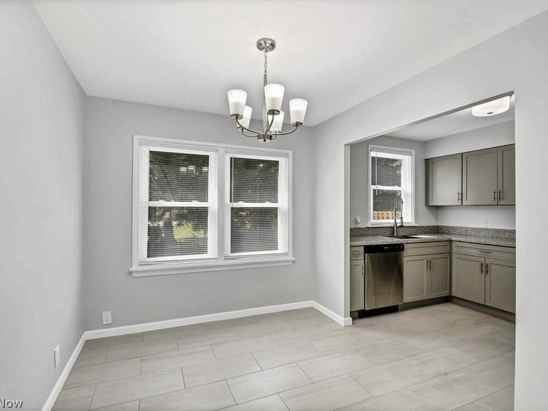 5136 Bridgewater Road, Lyndhurst, OH 44124 Photo 13
