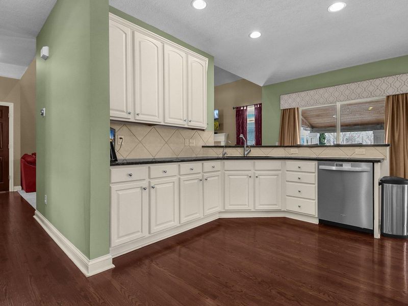 5464 Sandy Drive, Lewis Center, OH 43035 Photo 6