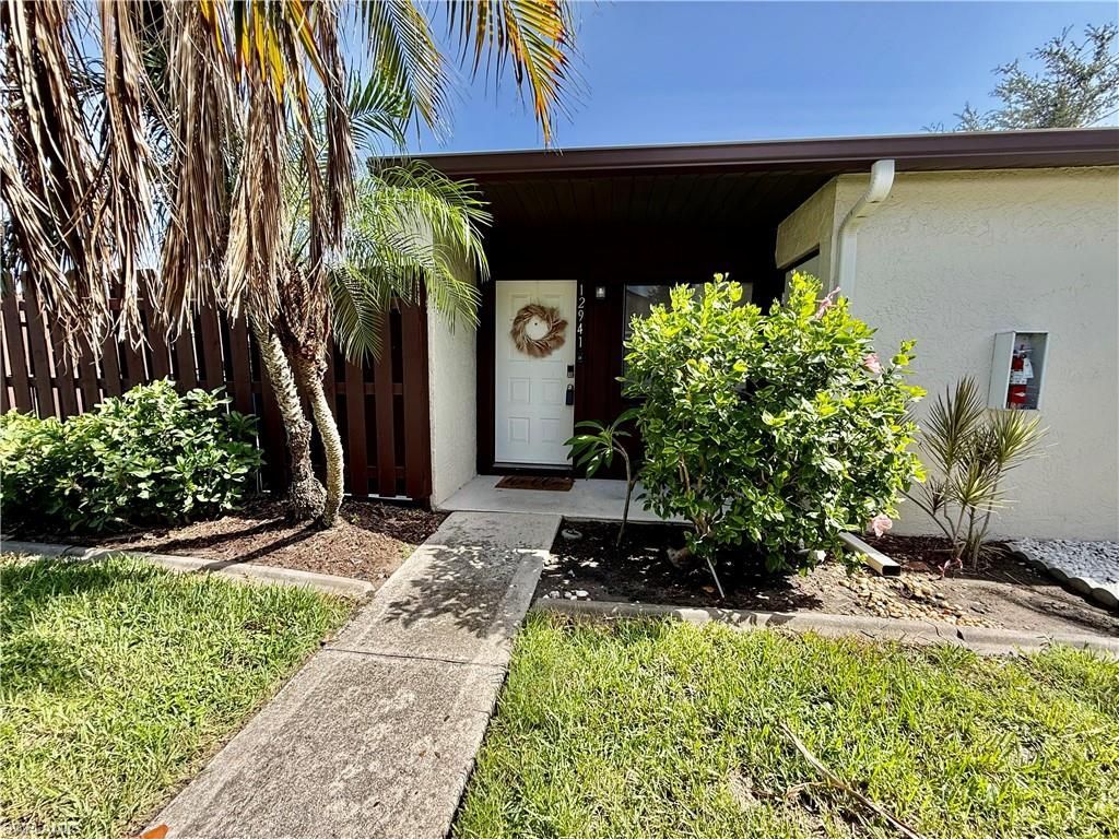 12941 Sandpoint Ct, Fort Myers, FL 33919 Photo
