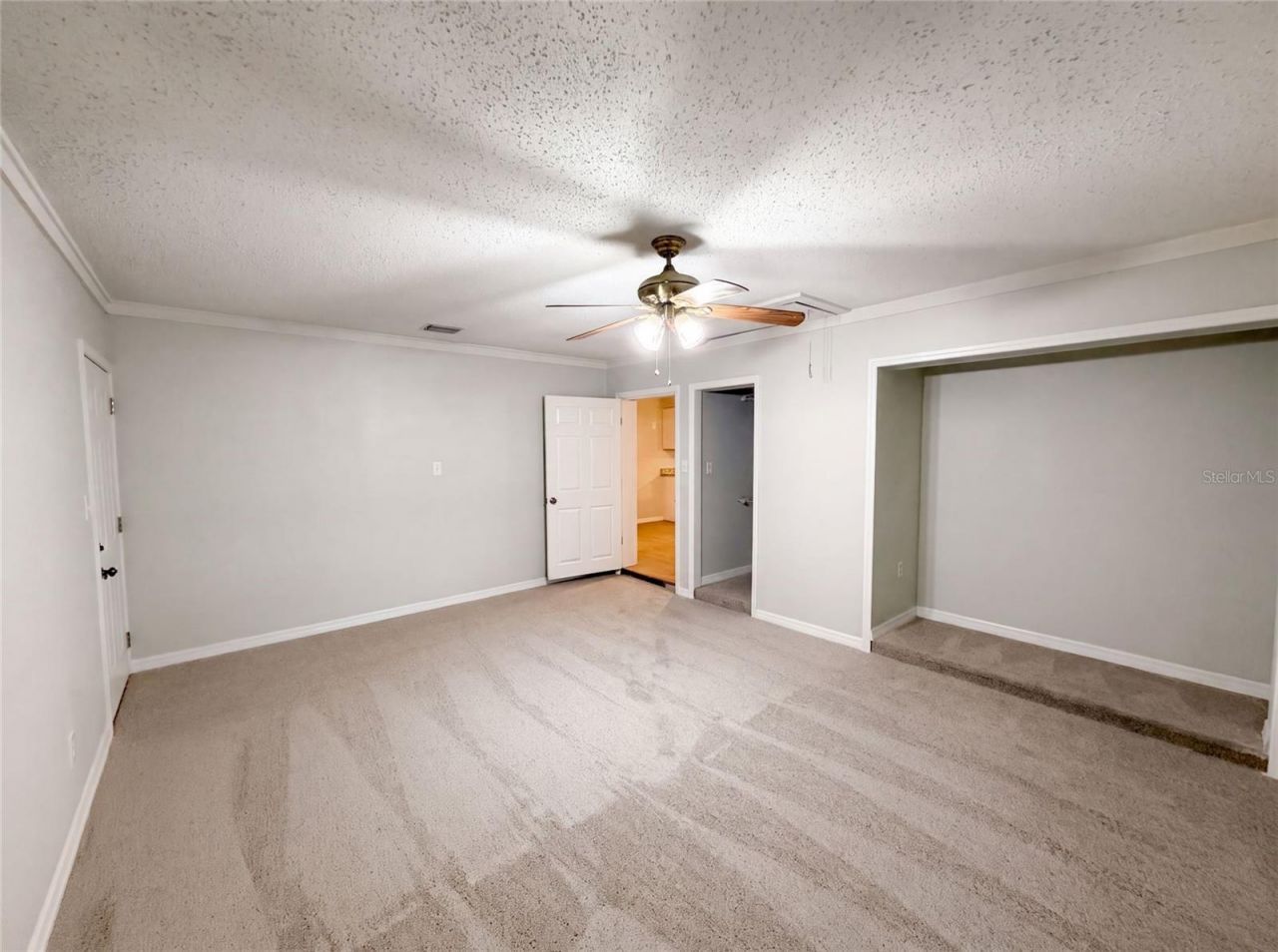 827 Dora Avenue , Tavares, FL 32778 Photo