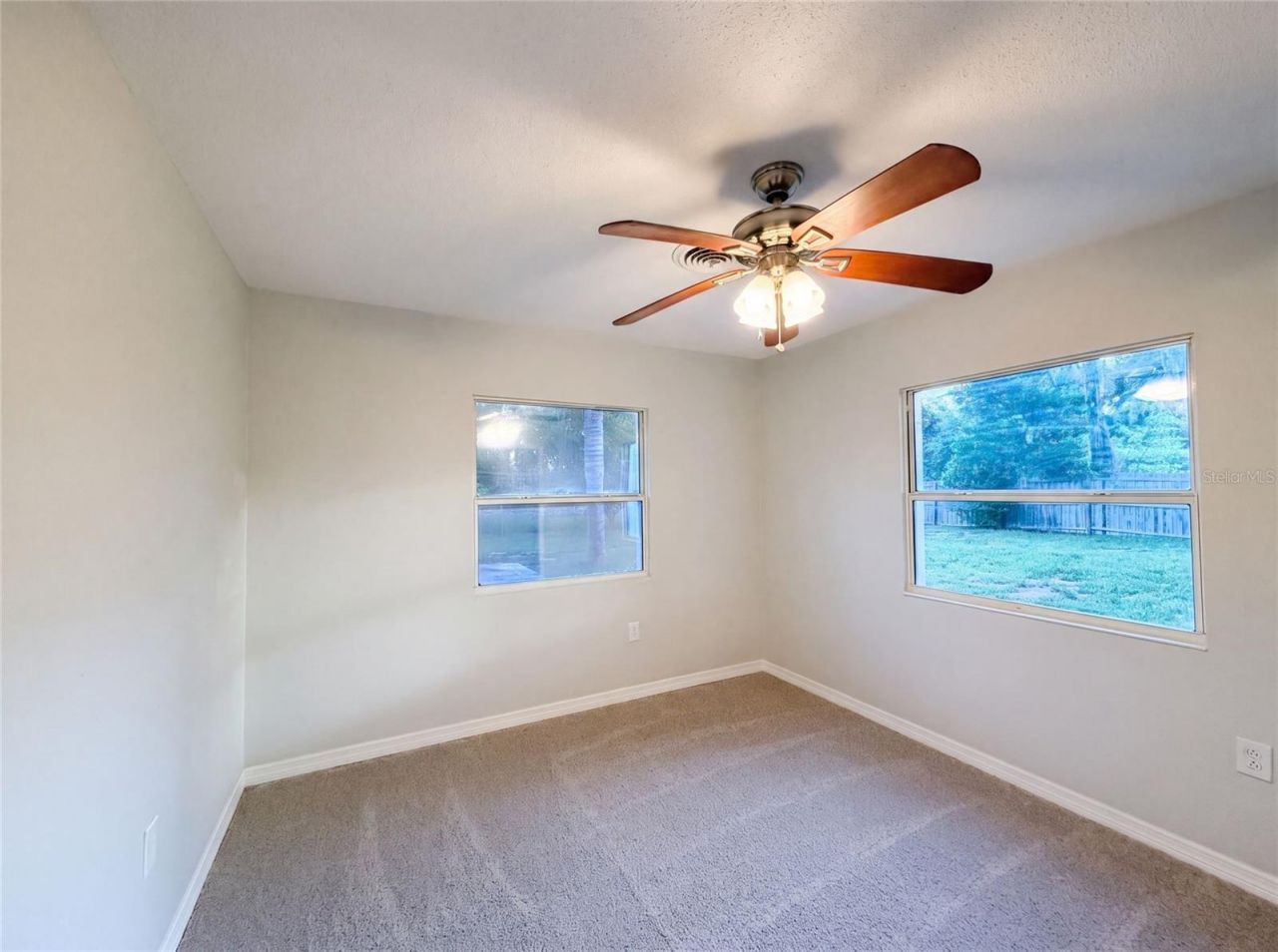 827 Dora Avenue , Tavares, FL 32778 Photo