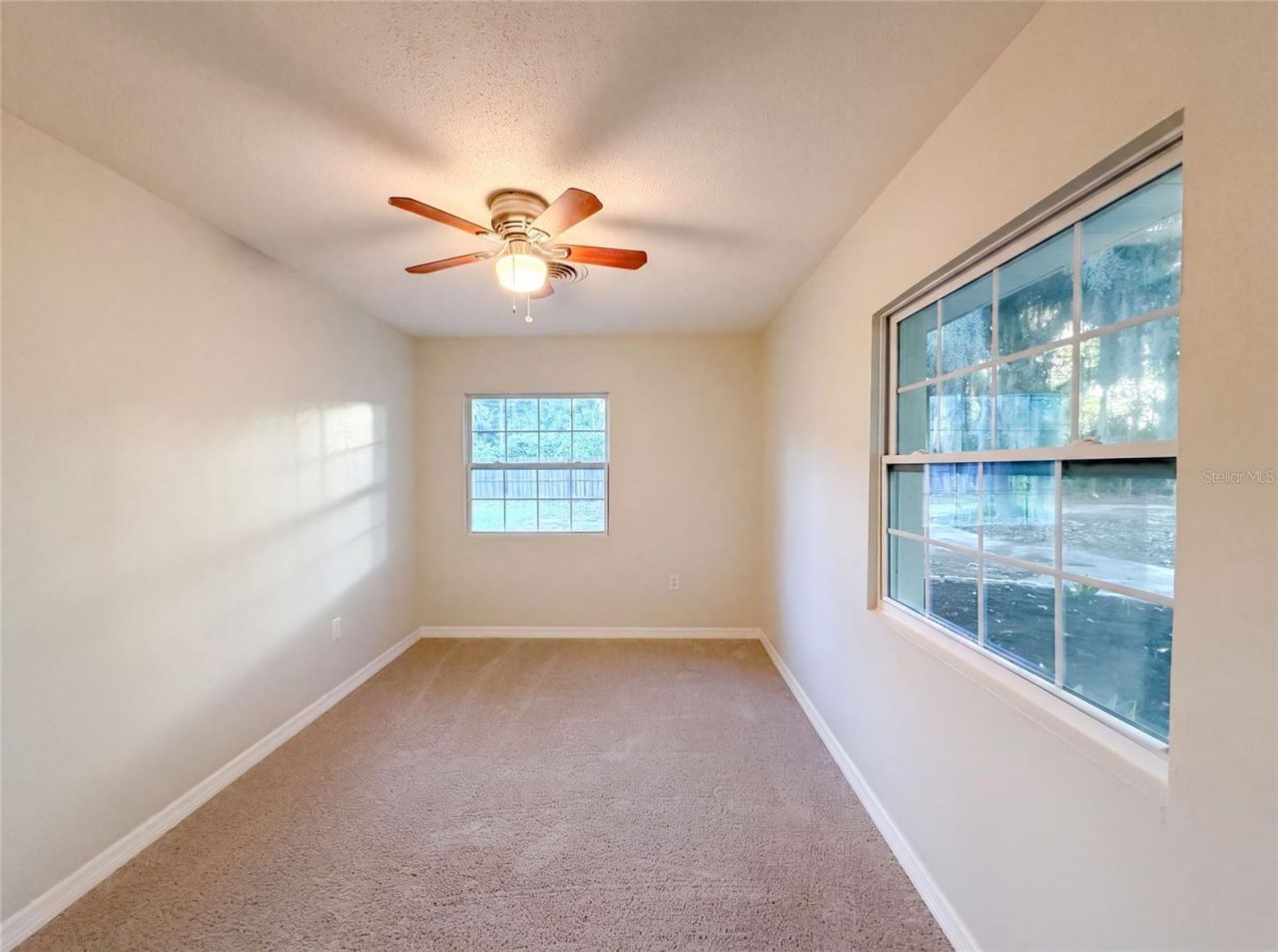827 Dora Avenue , Tavares, FL 32778 Photo