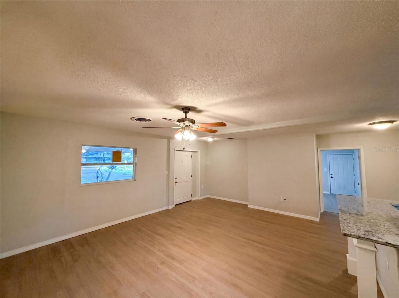 827 Dora Avenue , Tavares, FL 32778 Photo