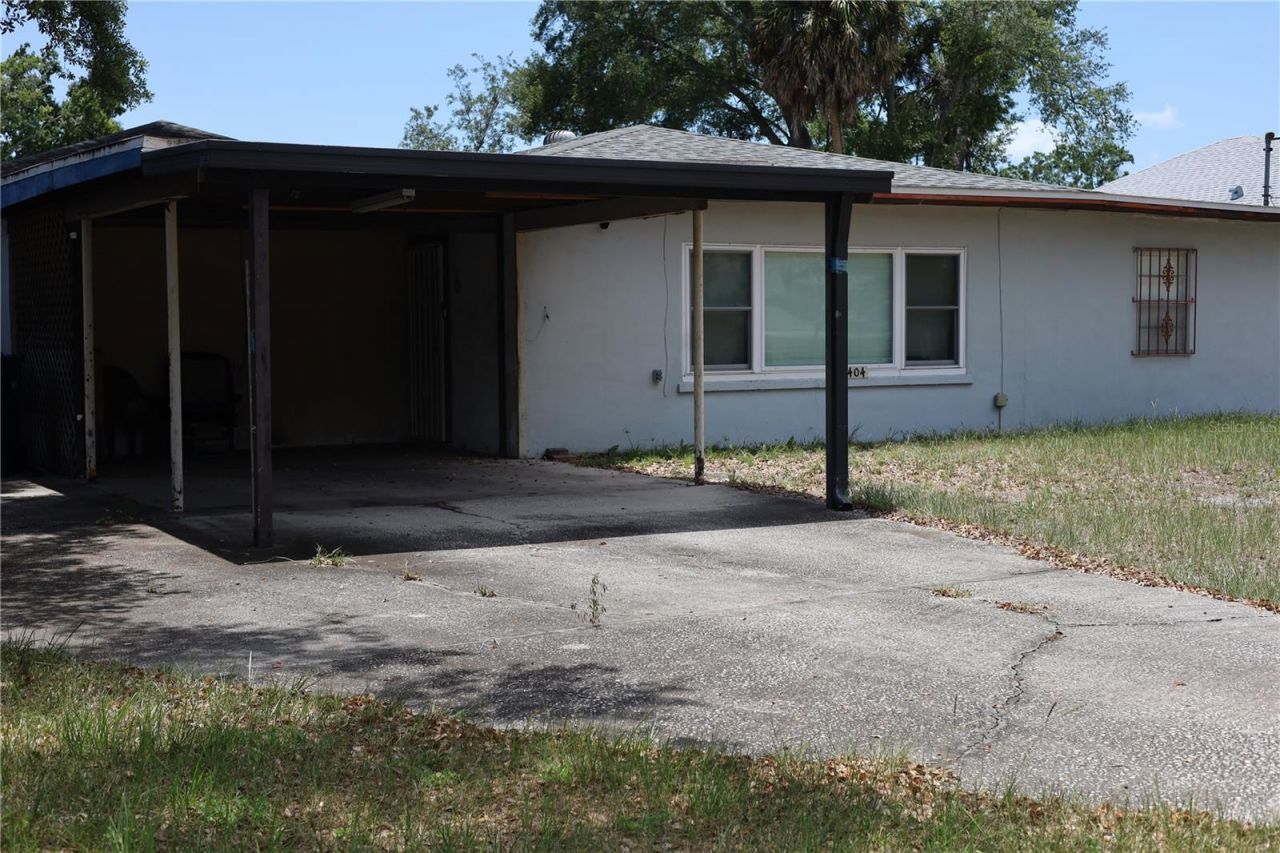 5404 N Mckay Avenue, Tampa, FL 33603 Main Photo