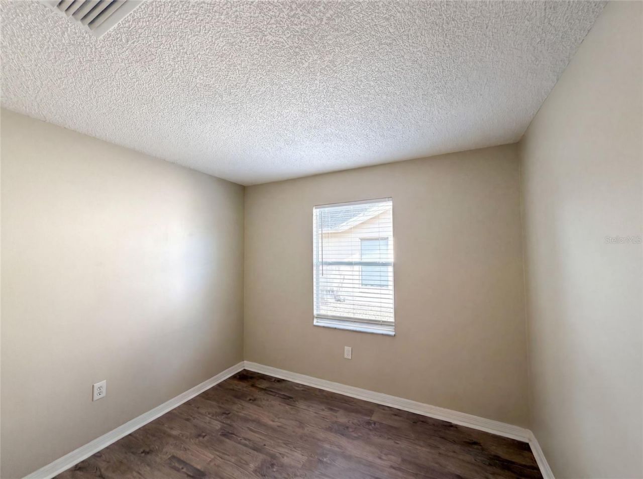 2715 Lorraine Drive , Leesburg, FL 34748 Photo