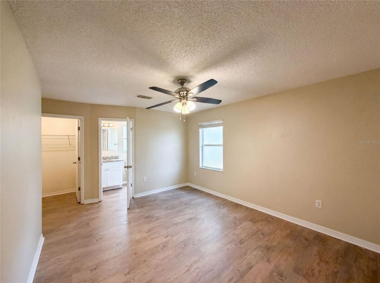 2715 Lorraine Drive , Leesburg, FL 34748 Photo