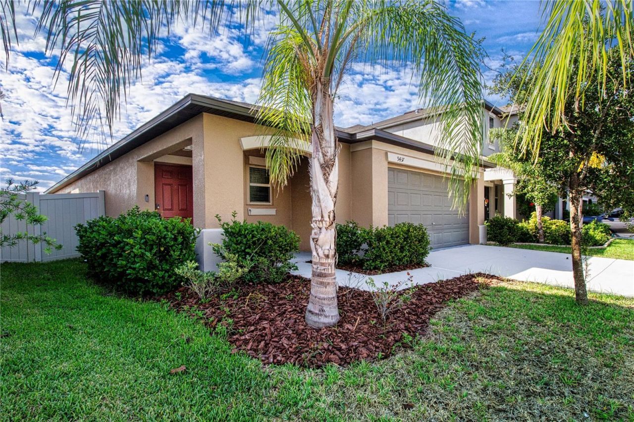 9437 Lemon Drop Loop , Sun City Center, FL 33573 Photo