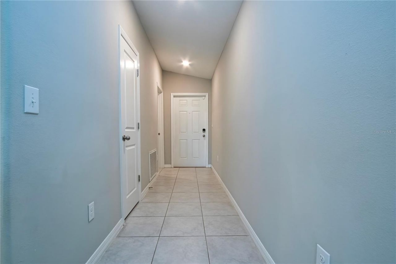 9437 Lemon Drop Loop , Sun City Center, FL 33573 Photo