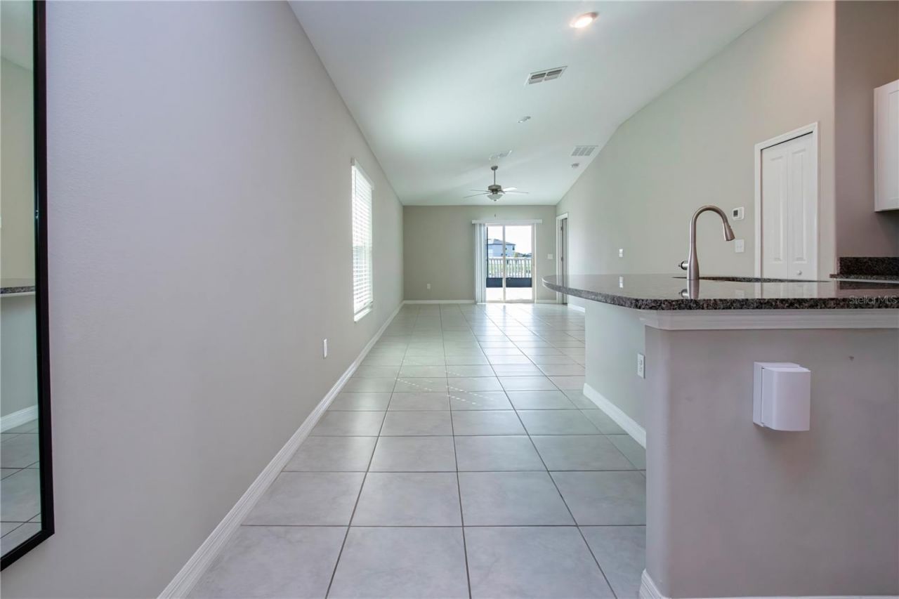 9437 Lemon Drop Loop , Sun City Center, FL 33573 Photo