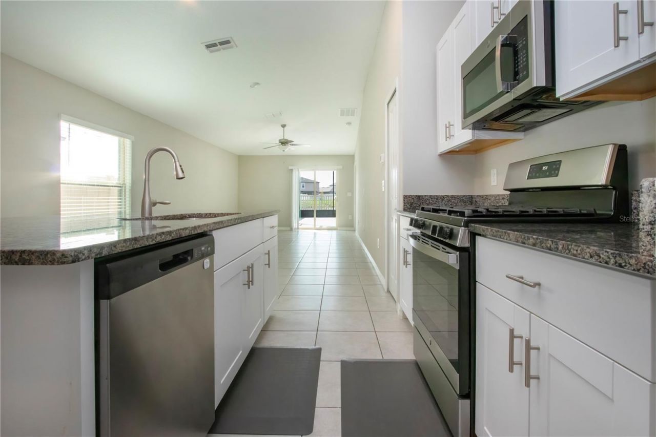 9437 Lemon Drop Loop , Sun City Center, FL 33573 Photo
