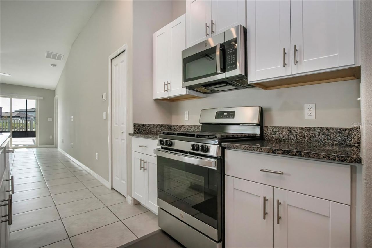 9437 Lemon Drop Loop , Sun City Center, FL 33573 Photo
