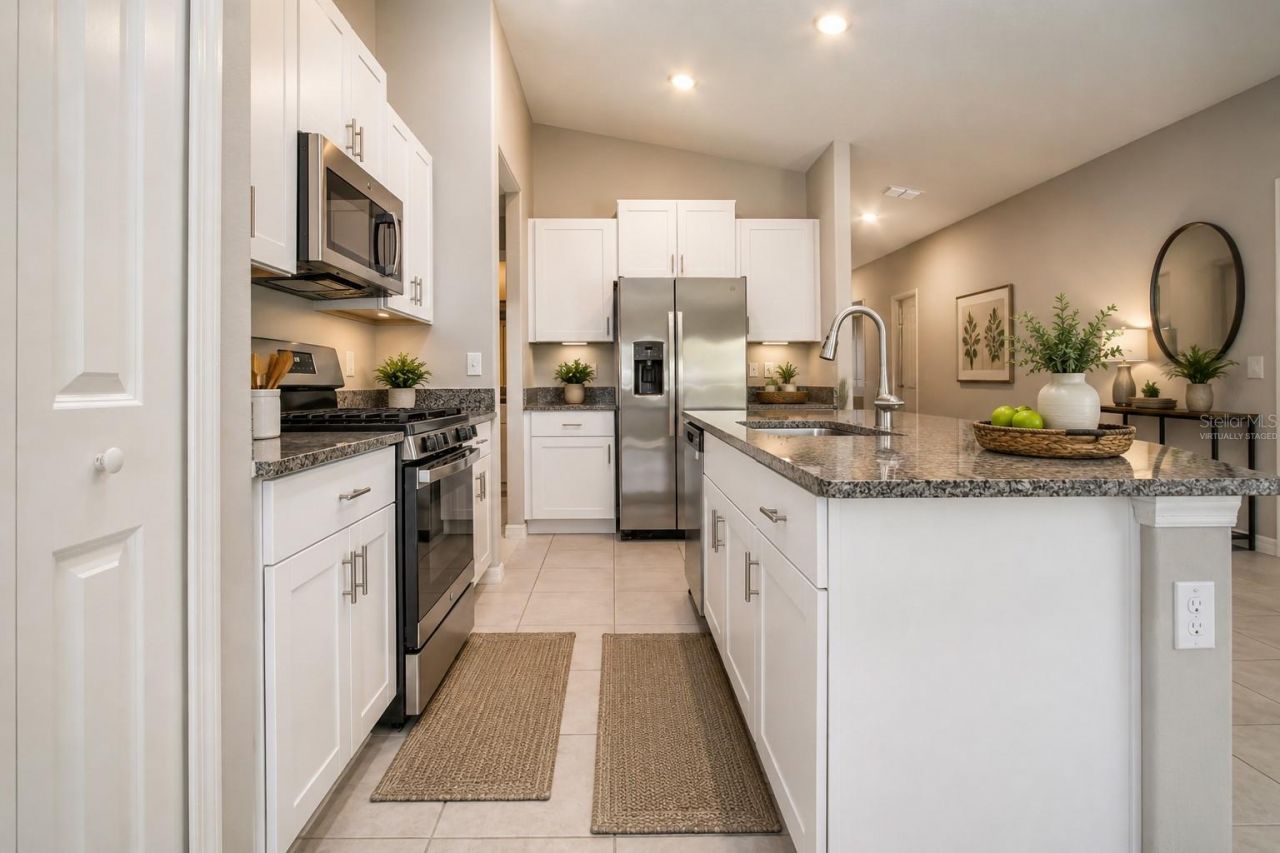 9437 Lemon Drop Loop , Sun City Center, FL 33573 Photo