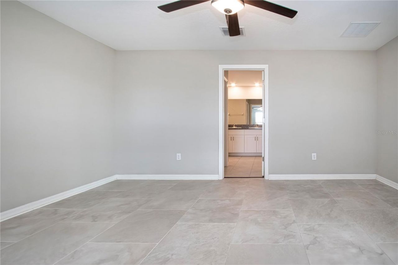 9437 Lemon Drop Loop , Sun City Center, FL 33573 Photo
