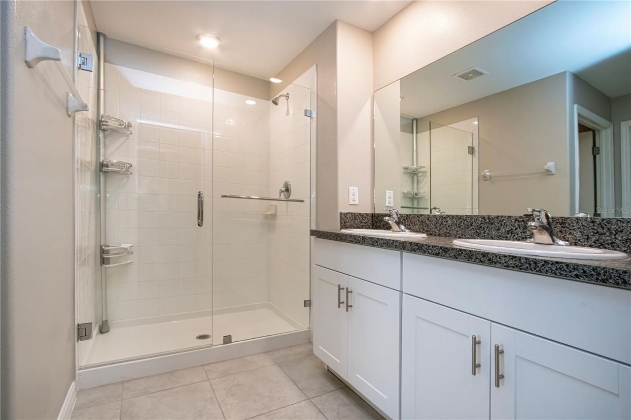 9437 Lemon Drop Loop , Sun City Center, FL 33573 Photo