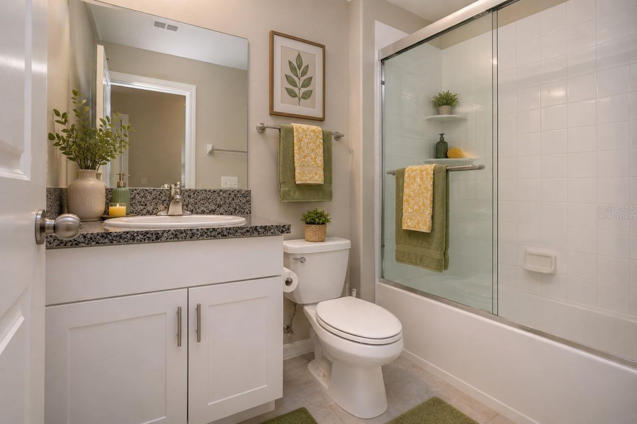 9437 Lemon Drop Loop , Sun City Center, FL 33573 Photo
