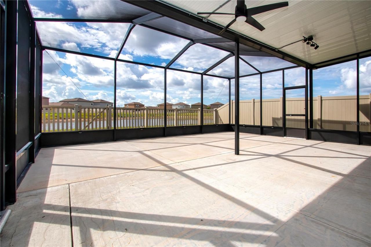 9437 Lemon Drop Loop , Sun City Center, FL 33573 Photo