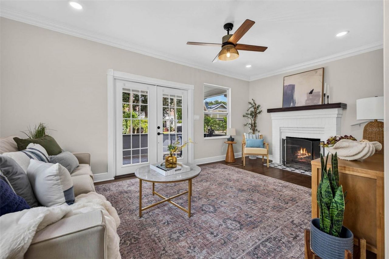629 6th Avenue N, Saint Petersburg, FL 33701 Photo