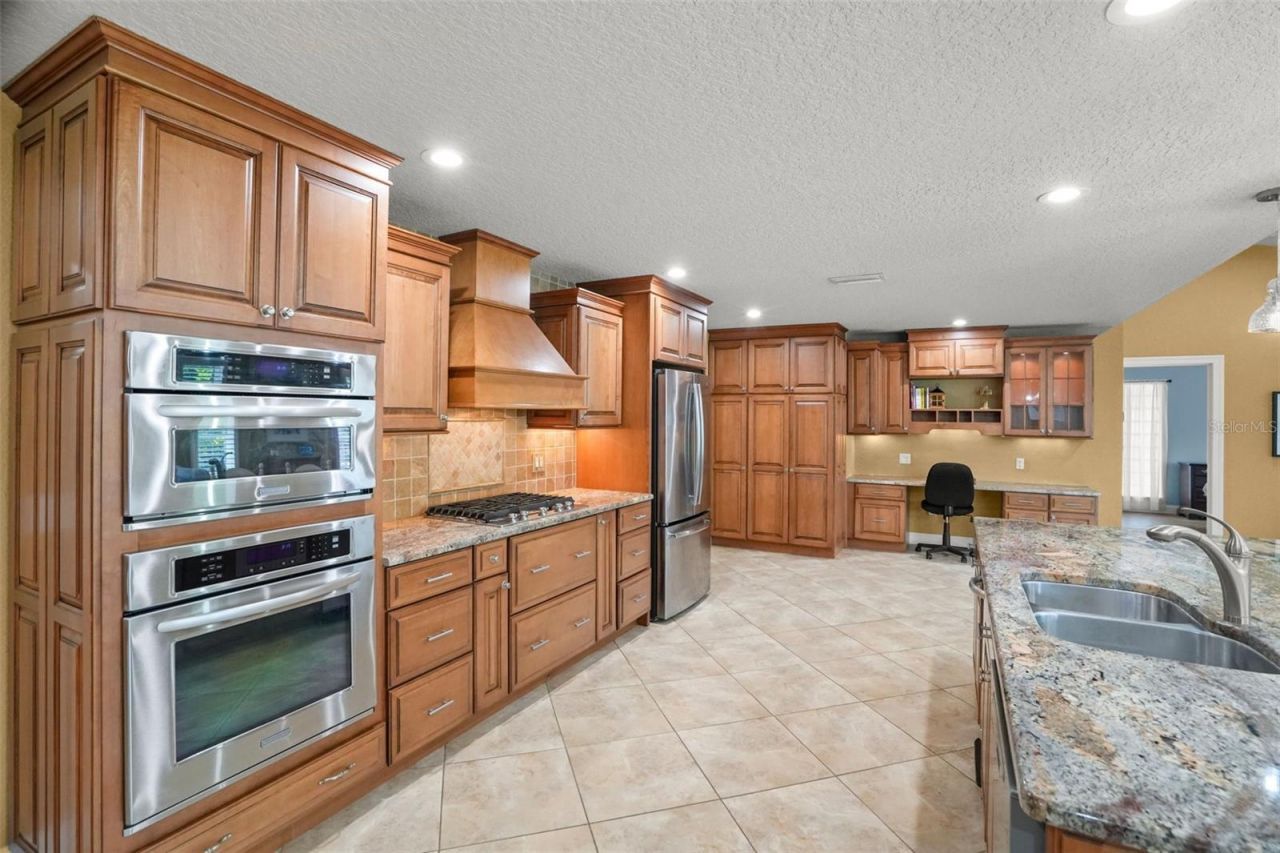2001 Illinois Ave Ne, Saint Petersburg, FL 33703 Photo