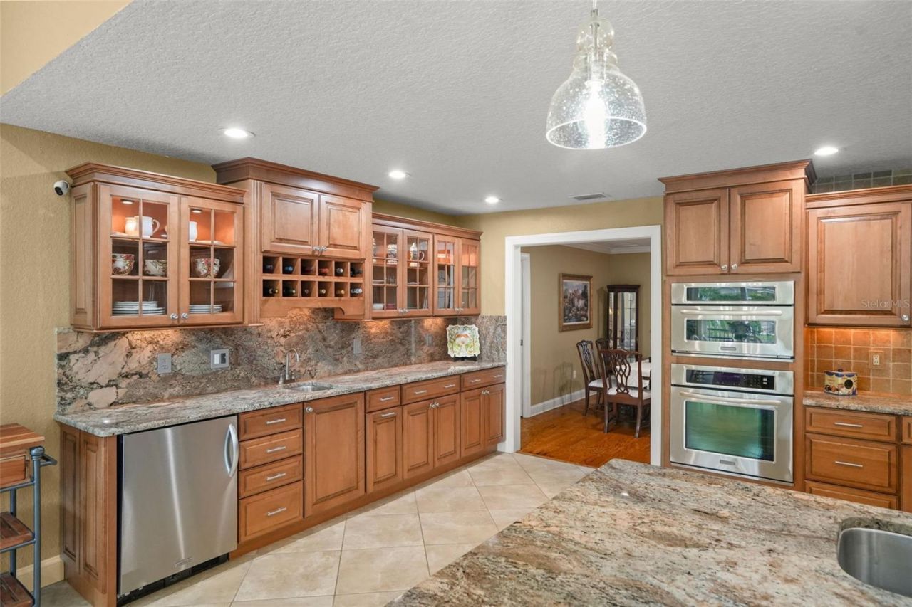 2001 Illinois Ave Ne, Saint Petersburg, FL 33703 Photo