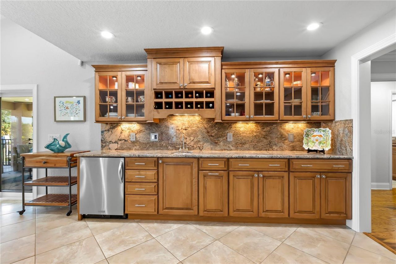2001 Illinois Ave Ne, Saint Petersburg, FL 33703 Photo