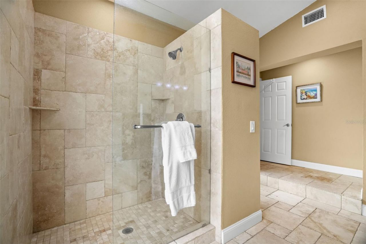 2001 Illinois Ave Ne, Saint Petersburg, FL 33703 Photo